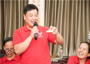 陳斌：公益是一種信仰，何樂(lè)不為？